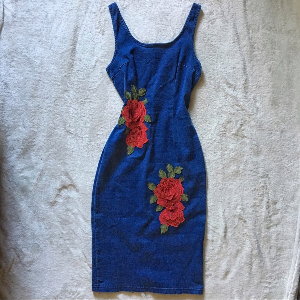 DENIM MIDI DRESS🌹 - Picture 1 of 3